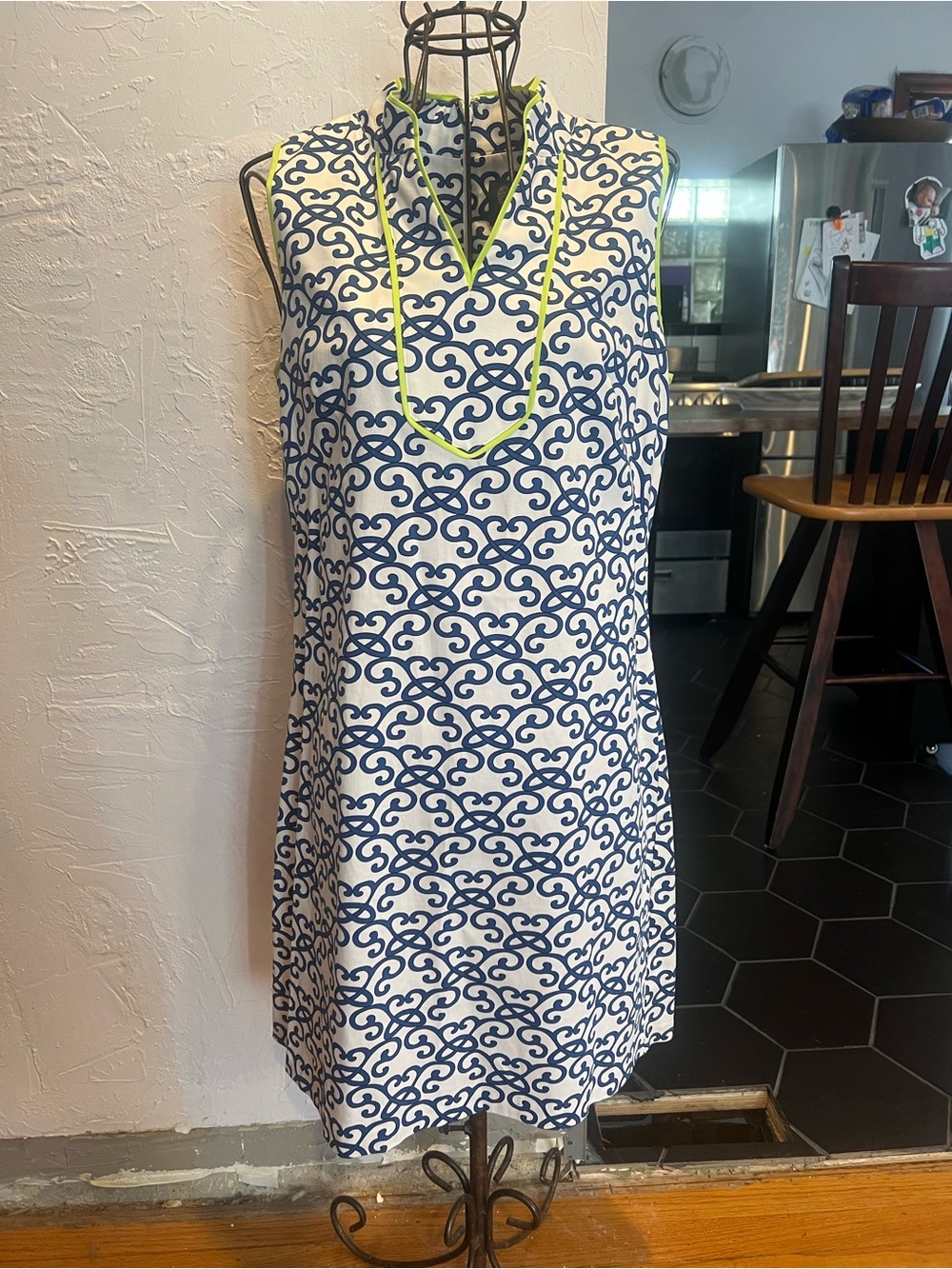 Vince Camuto Sleeveless Navy Scroll Print Midi Dress with Contrast Trim size 12
